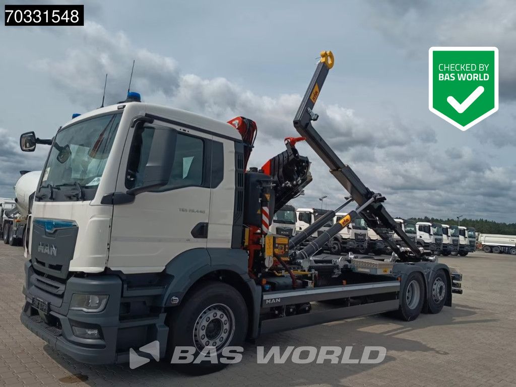 MAN TGS TGS 26.440 6X2 NEW! FASSI F235A.0.25 Crane Kran + HYVA 20-57-S Lift + Steering axle Euro 6