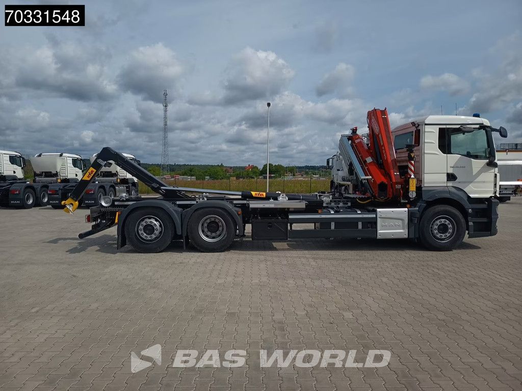 MAN TGS TGS 26.440 6X2 NEW! FASSI F235A.0.25 Crane Kran + HYVA 20-57-S Lift + Steering axle Euro 6