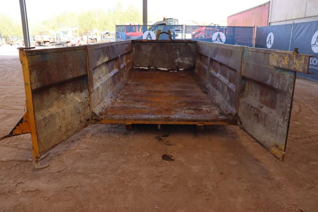 Container
