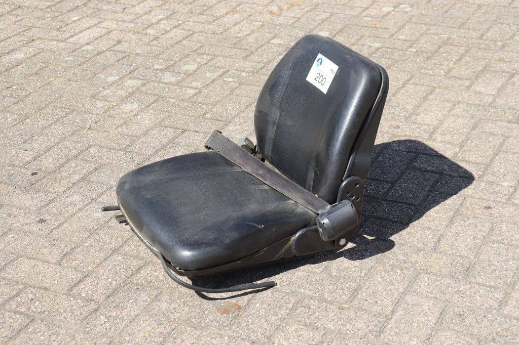 Machine chair