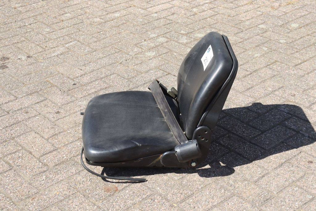 Machine chair