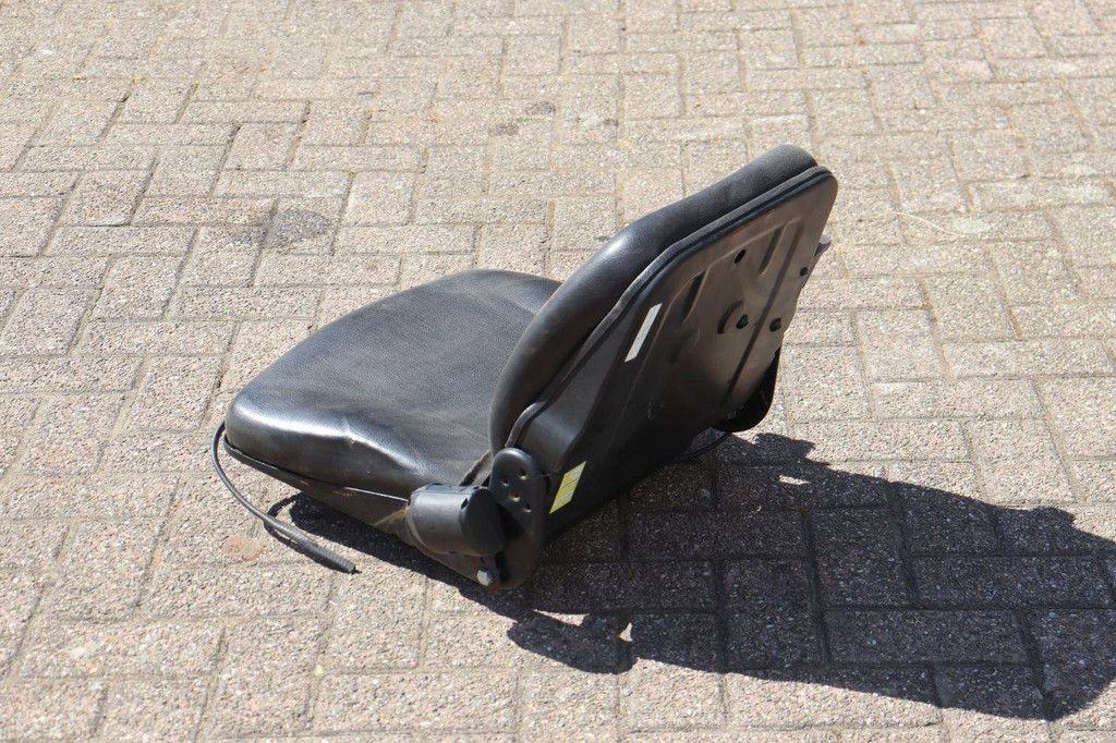 Machine chair