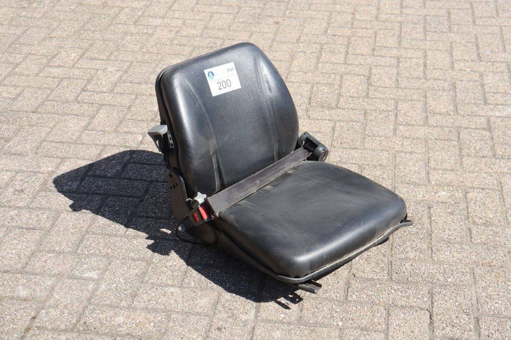 Machine chair