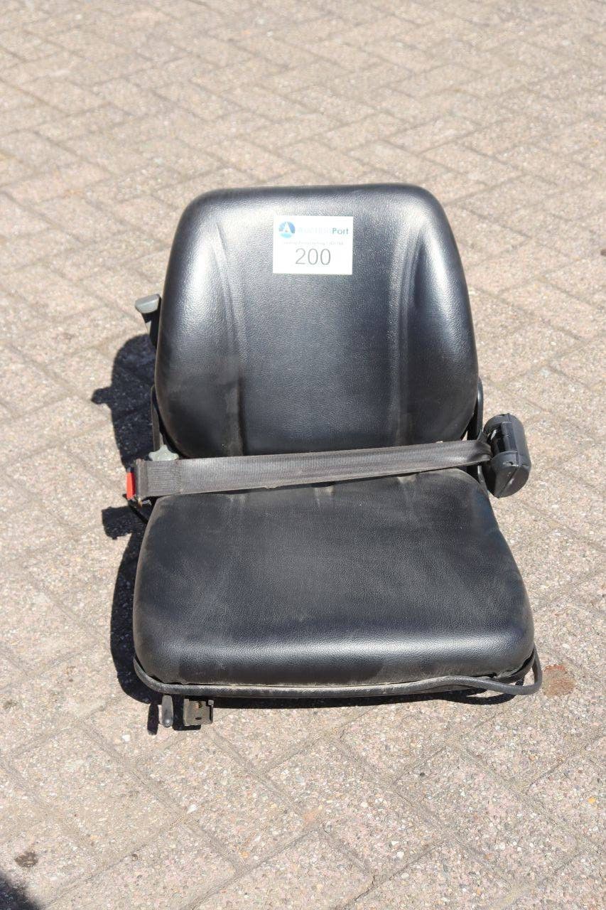 Machine chair
