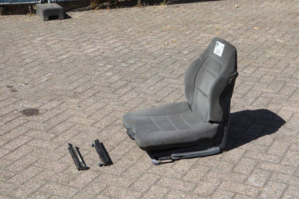 Machine chair