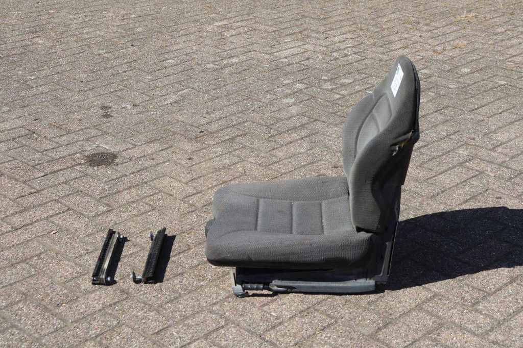 Machine chair