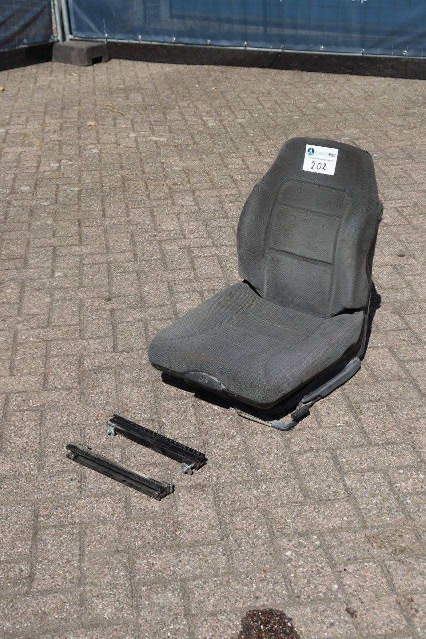 Machine chair