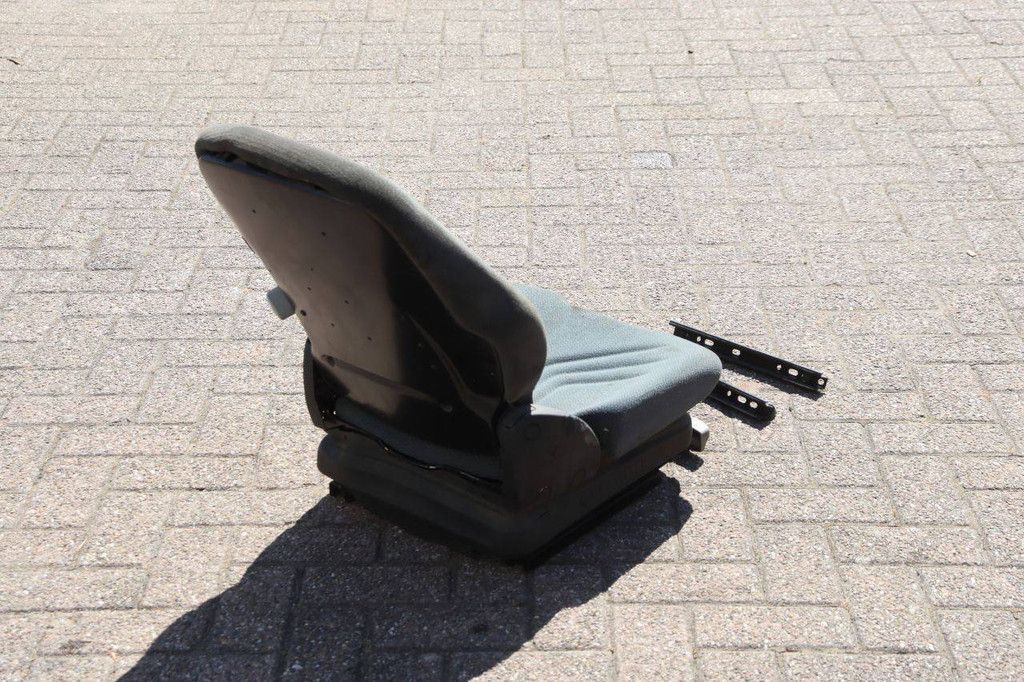Machine chair