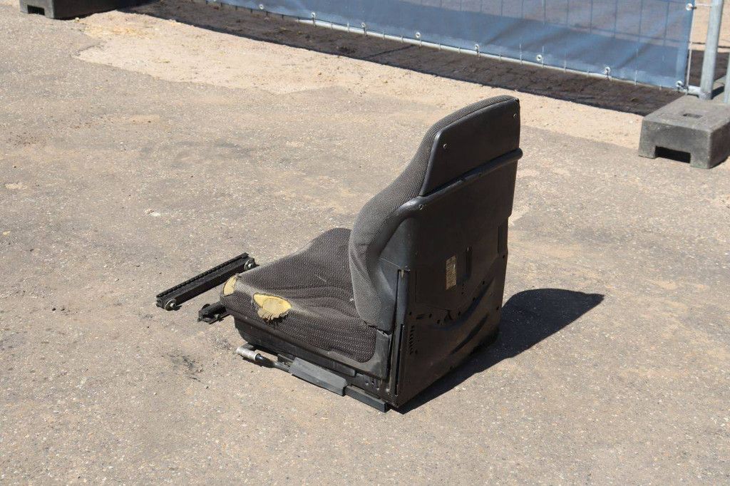 Machine chair