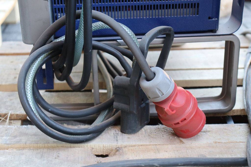 Tricom Futur 48V Battery Charger