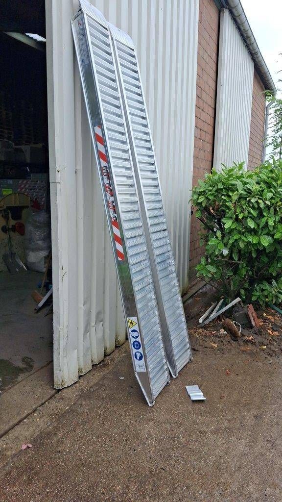 Loading ramps 3.00x0.36m 4500kg New