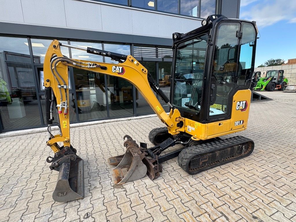 CAT 301.8