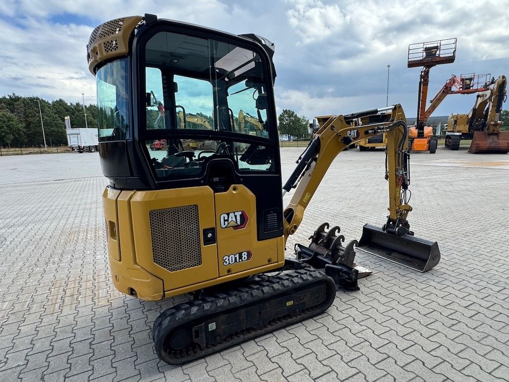 CAT 301.8
