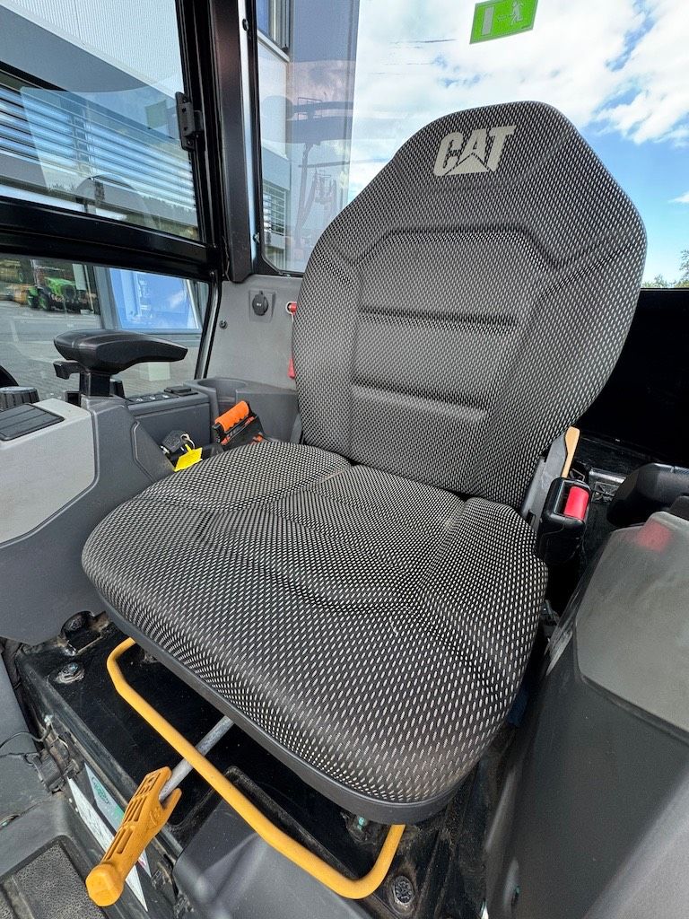 CAT 301.8