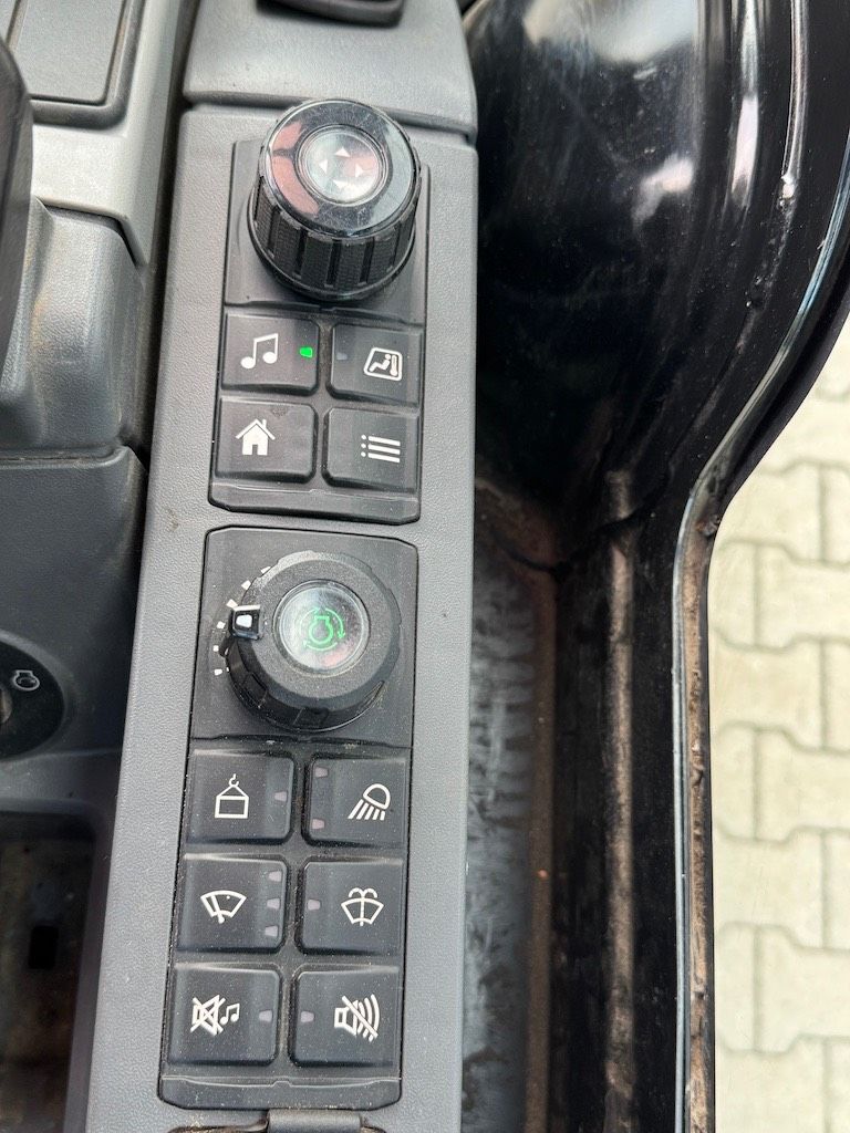 CAT 301.8