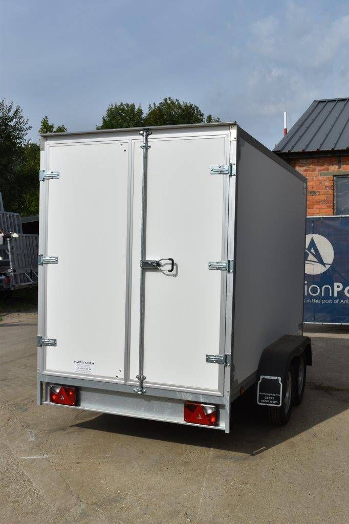 Gesloten Aanhangwagen Kerenzo 750kg 3.0x1.50x1.80m Nieuw