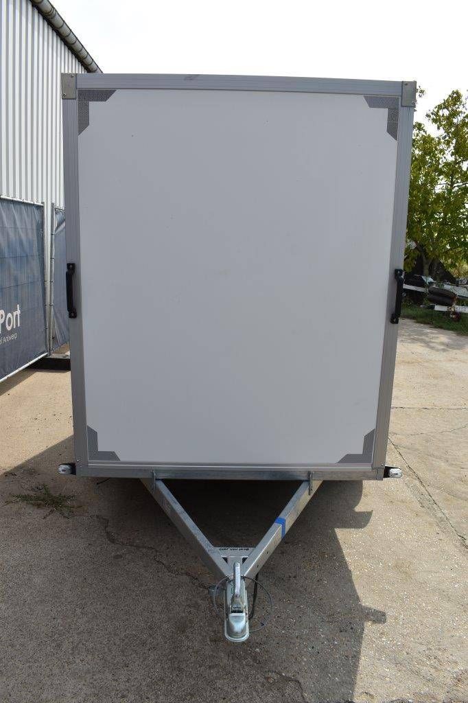 Gesloten Aanhangwagen Kerenzo 750kg 3.0x1.50x1.80m Nieuw