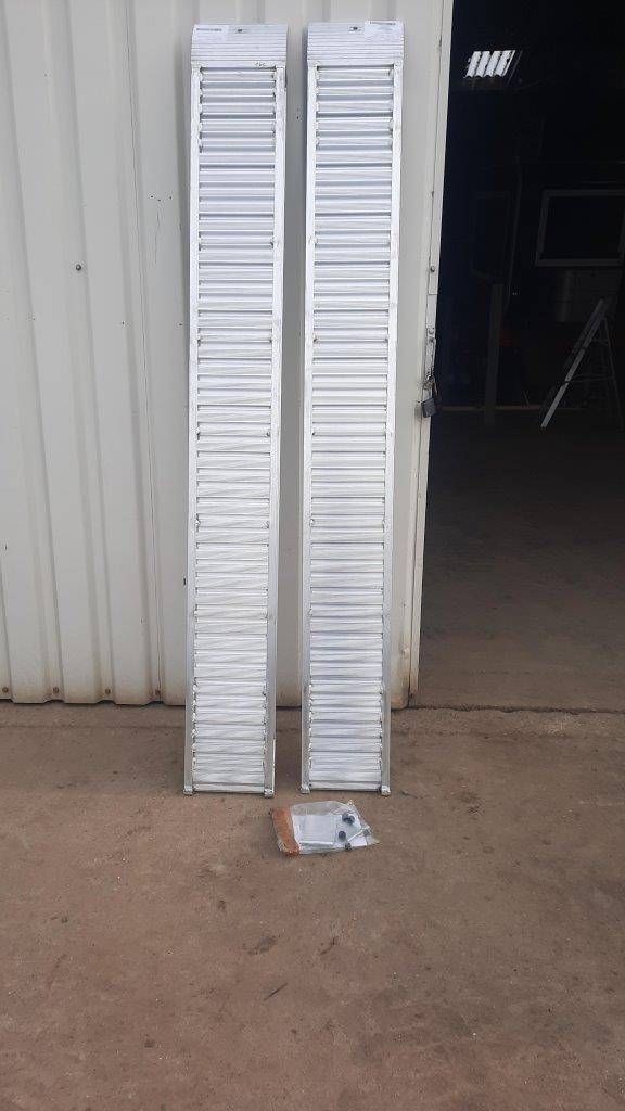 Aluminum Loading Ramps 3000kg New