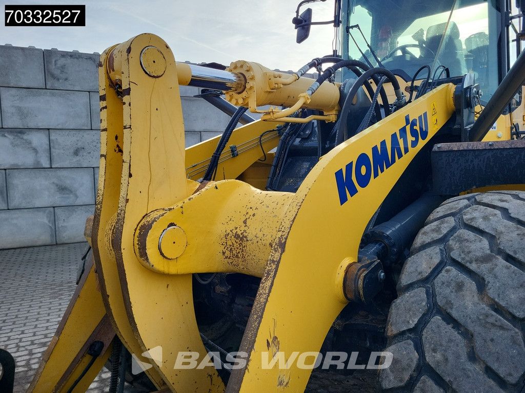 Komatsu WA380-7
