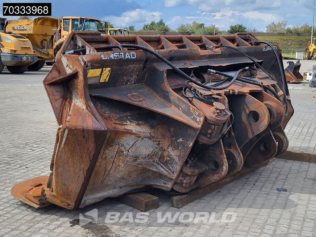 Volvo L250 H Side Tip Bucket