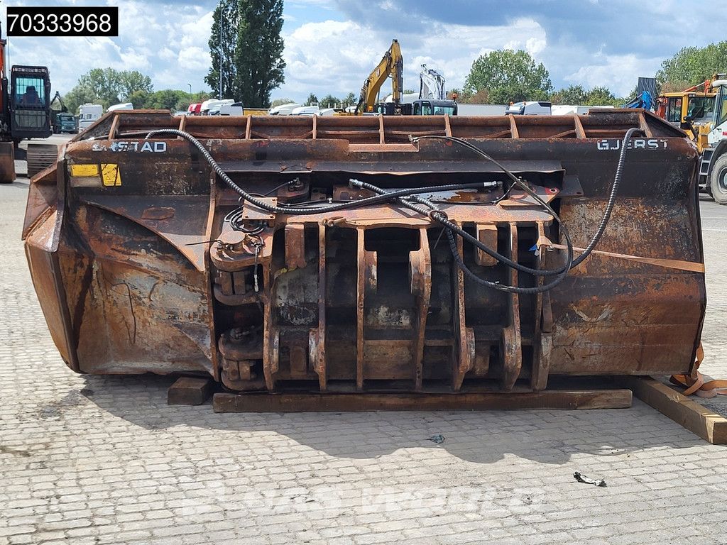 Volvo L250 H Side Tip Bucket