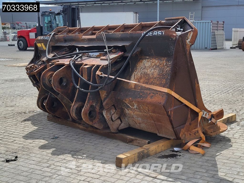 Volvo L250 H Side Tip Bucket