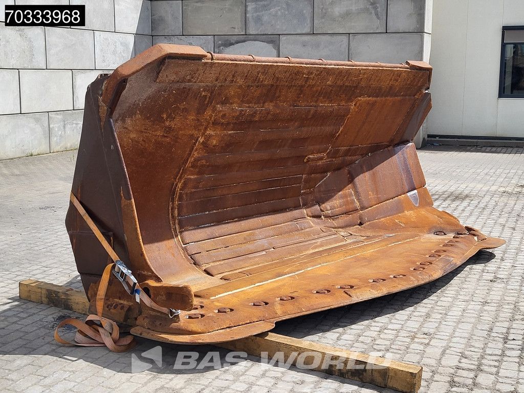 Volvo L250 H Side Tip Bucket