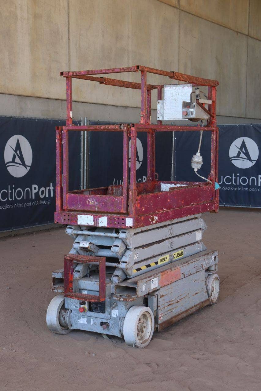 Schaarlift Skyjack SJ-3219 Elektrisch 7.8m 2010