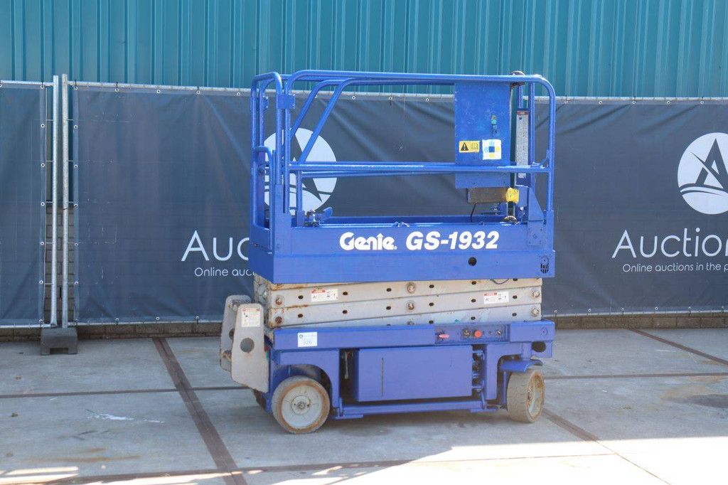 Scissor lift Genie GS-1932 Electric 7.64m
