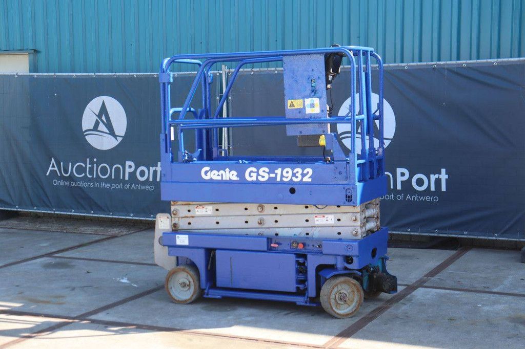 Scissor lift Genie GS-1932 Electric 7.64m