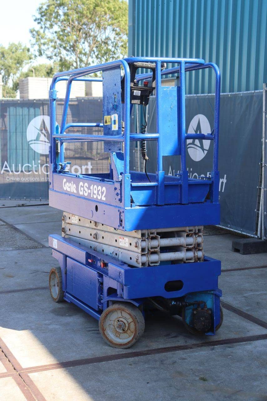 Scissor lift Genie GS-1932 Electric 7.64m