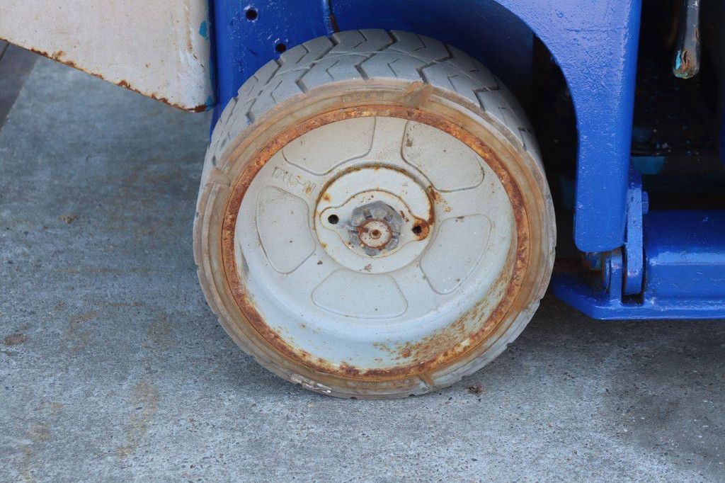 Scissor lift Genie GS-1932 Electric 7.64m