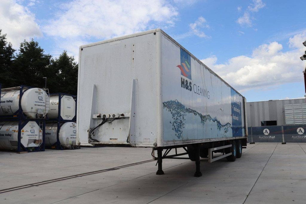 Closed semi-trailer Groenewegen 32t 1997