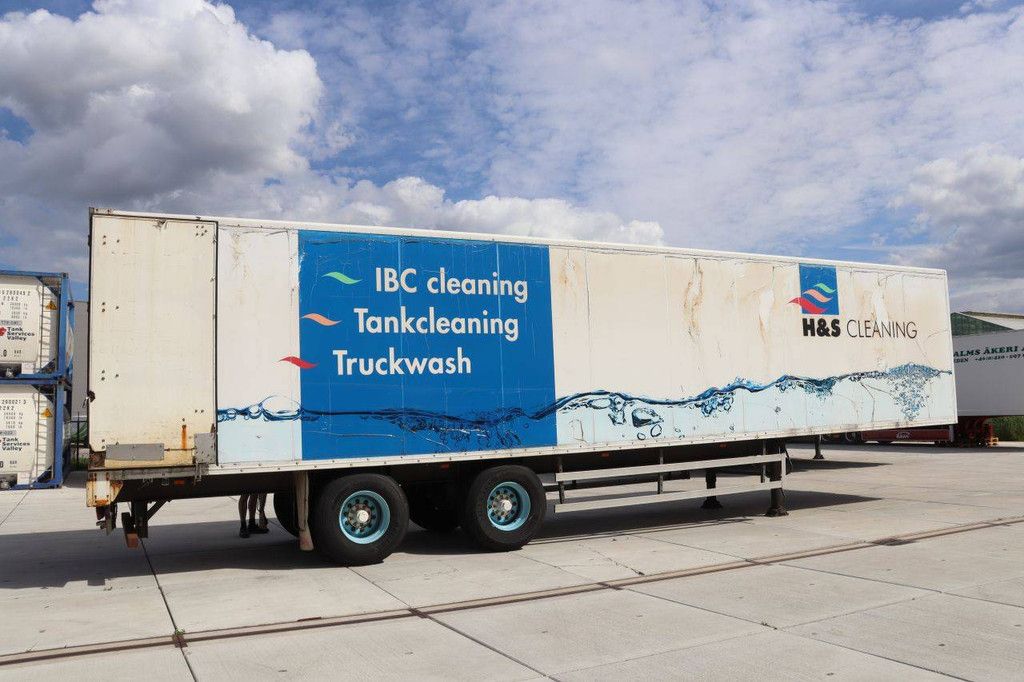 Closed semi-trailer Groenewegen 32t 1997