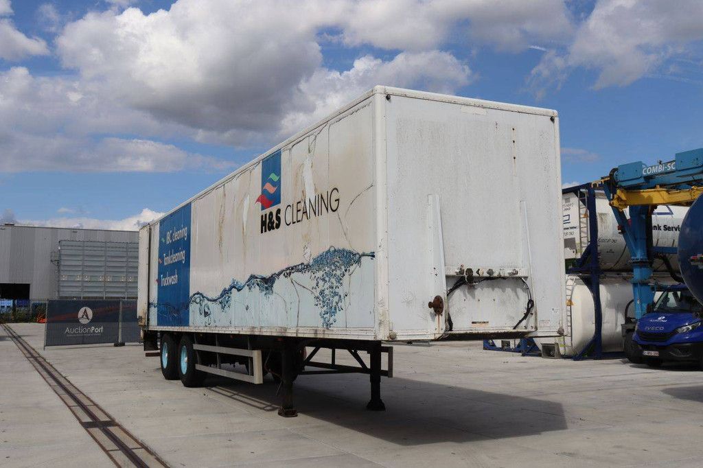 Closed semi-trailer Groenewegen 32t 1997