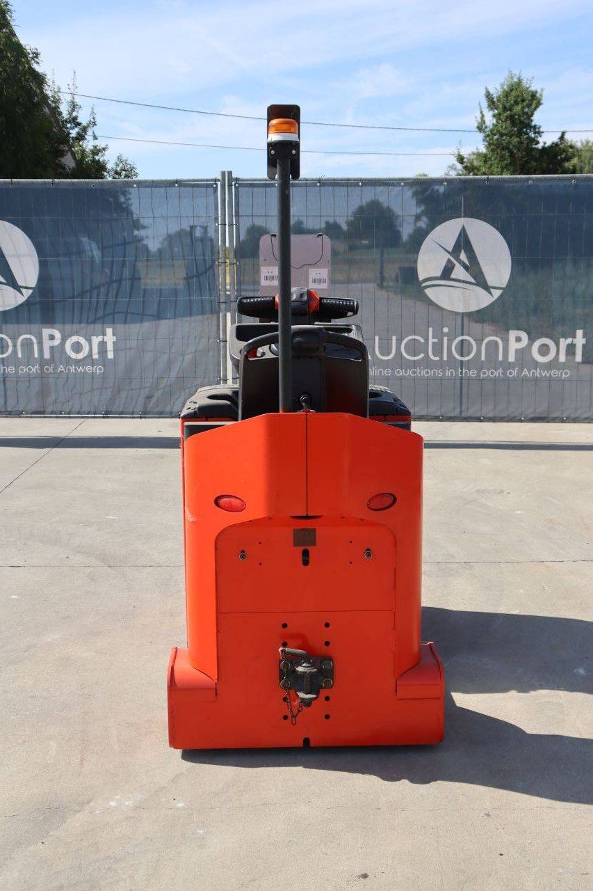 Linde P30 Elektrotraktor 3000 kg