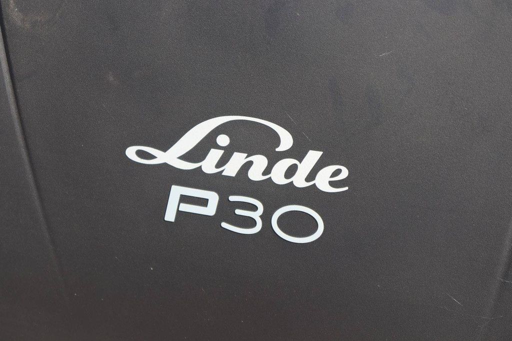 Linde P30 Elektrotraktor 3000 kg