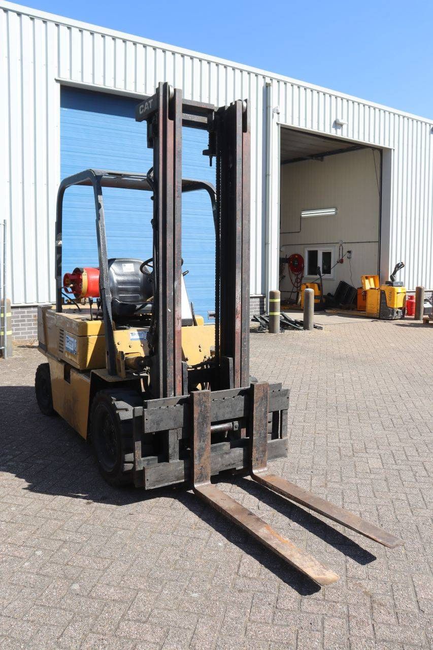 Forklift Caterpillar XXXXXVC60DXXXX LPG 3000kg 3.95m 1989