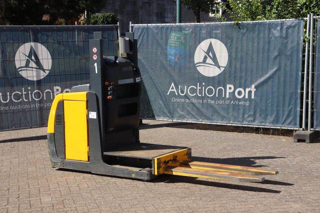 Stacker Jungheinrich EKS 110 Electric 1000kg 2006