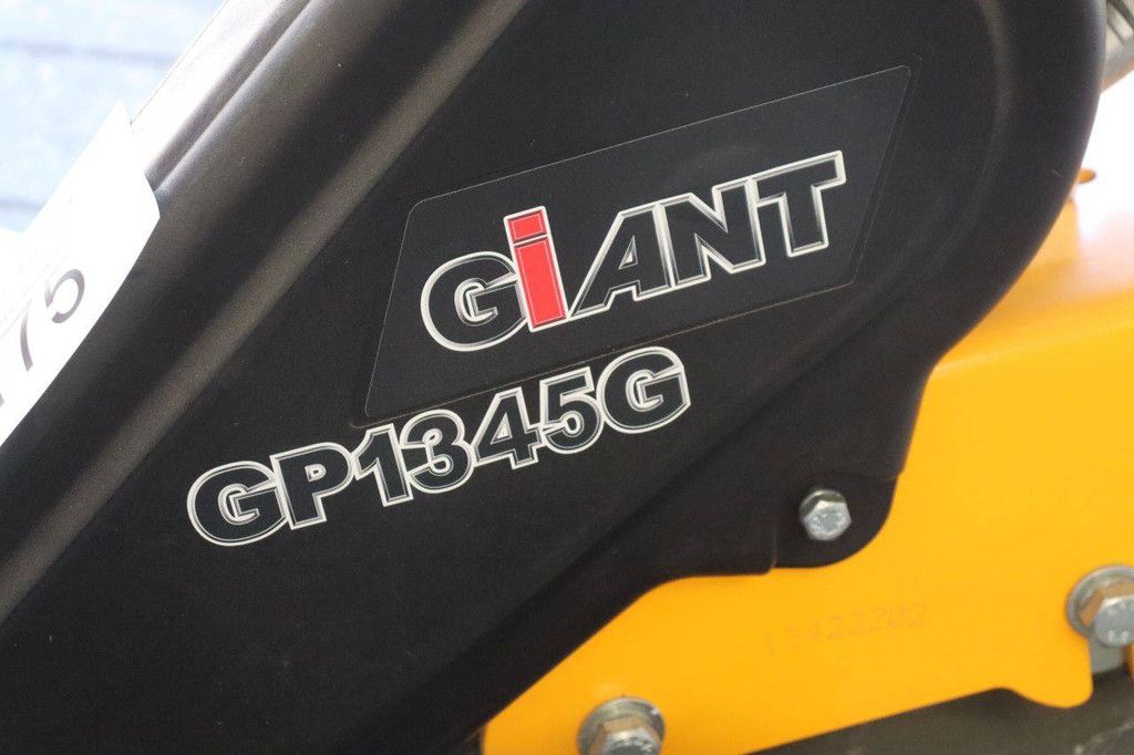 Giant GP1345G Petrol Vibratory Plate 2025