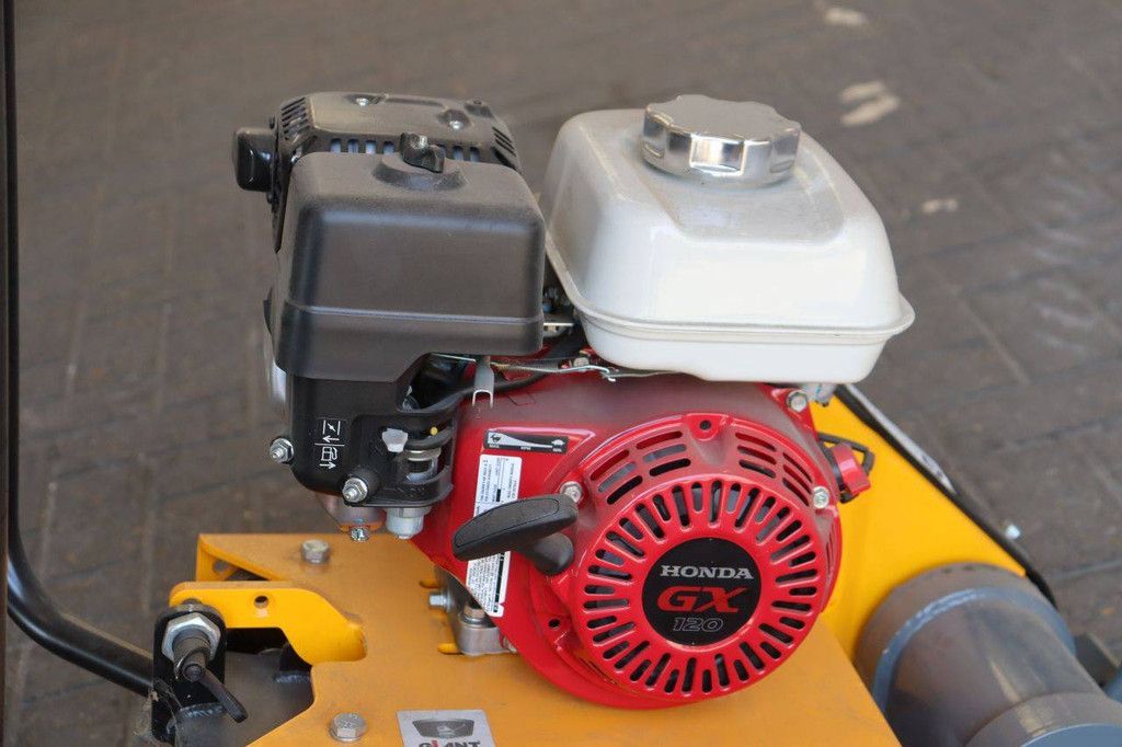 Giant GP1345G Petrol Vibratory Plate 2025