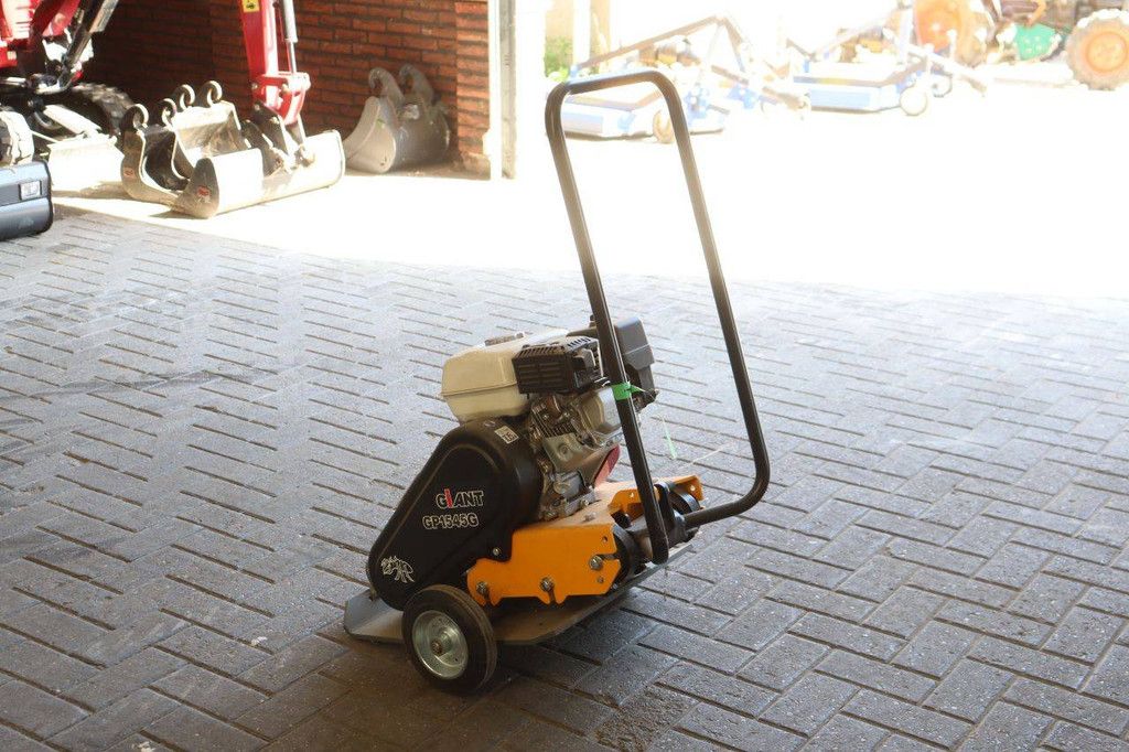 Giant GP1545G Petrol Vibratory Plate 2024