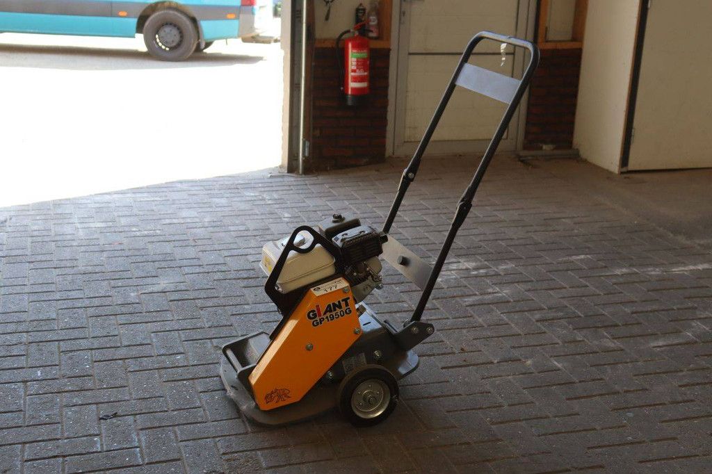 Giant GP1950G Petrol Vibratory Plate 2025