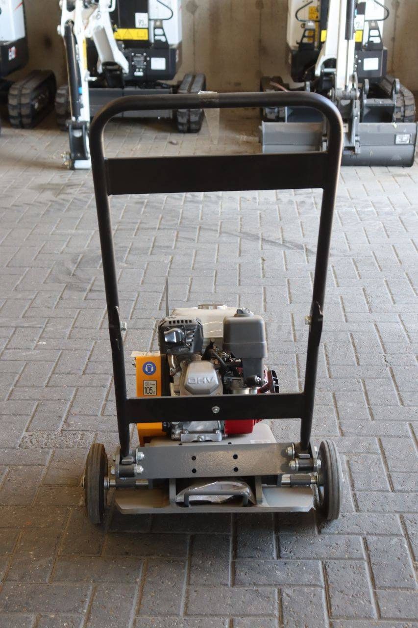 Giant GP1950G Petrol Vibratory Plate 2025