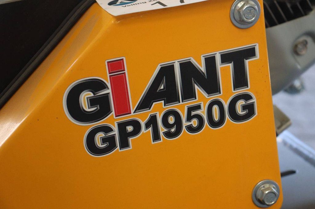 Giant GP1950G Petrol Vibratory Plate 2025