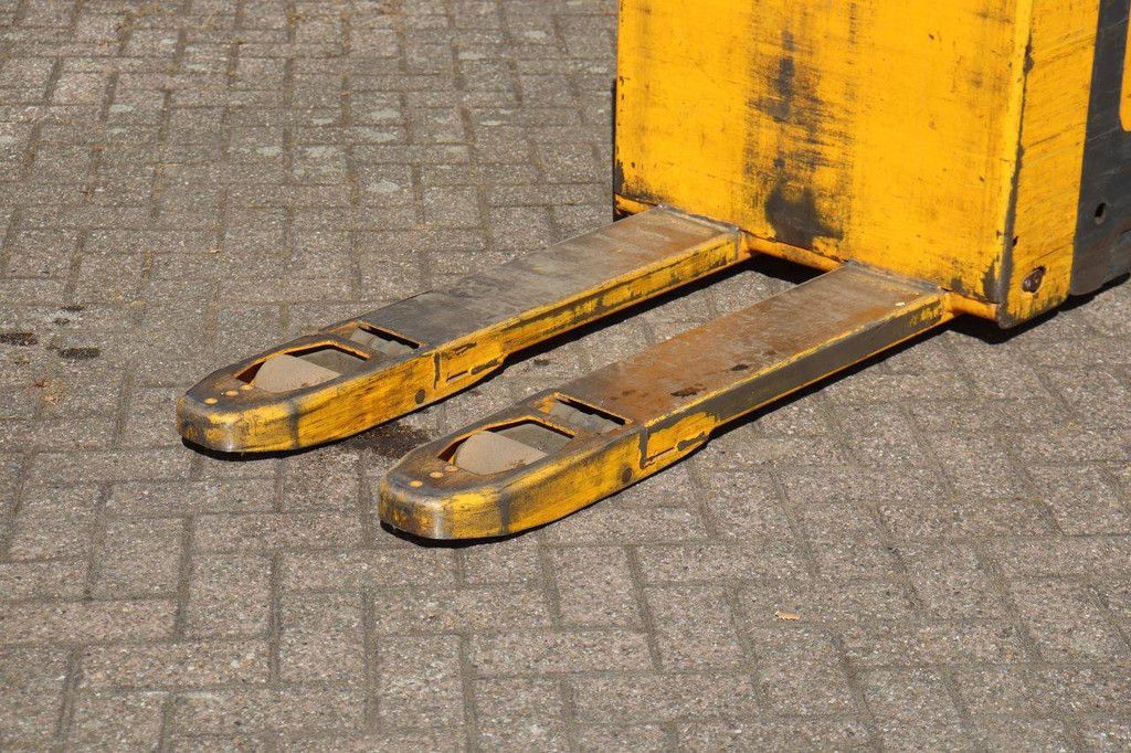 Pallet truck Jungheinrich EJE 116 Electric 1600kg 2015