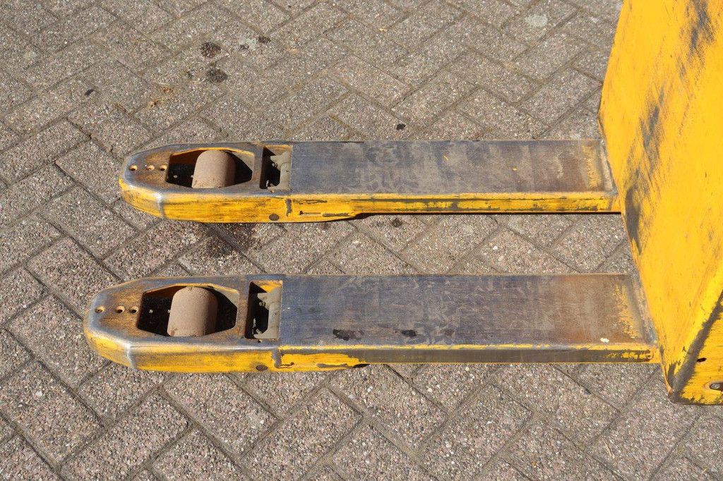 Pallet truck Jungheinrich EJE 116 Electric 1600kg 2015