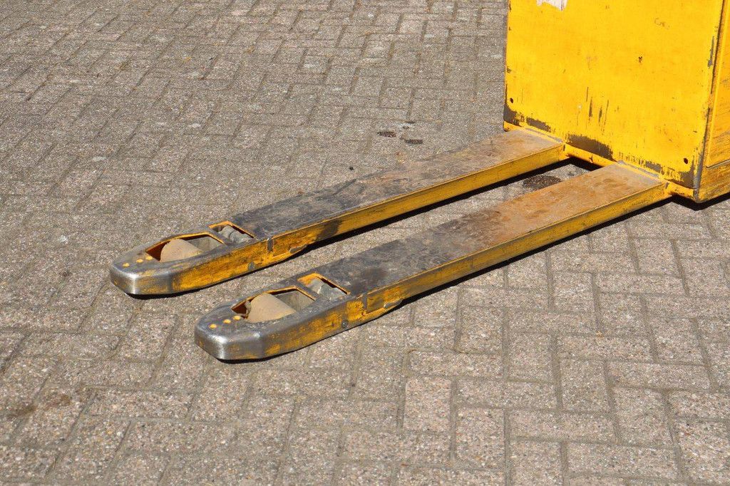 Pallet truck Jungheinrich 24 V 3 PZS 375 Electric