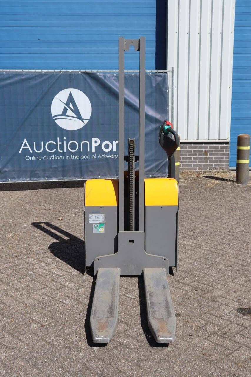 Stacker Jungheinrich EMC 110 Electric 1000kg 2020