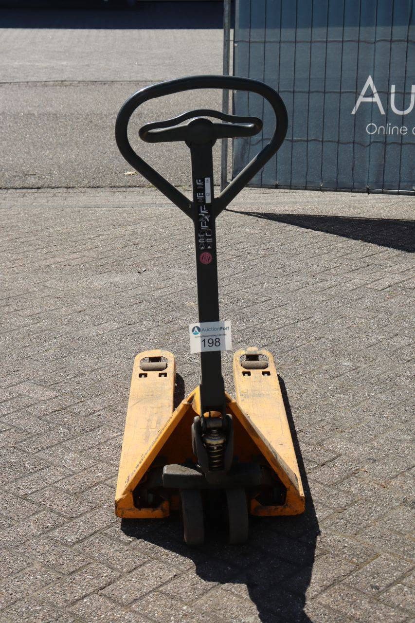 Jungheinrich AM 22 Manual Pallet Truck 2200kg 2018